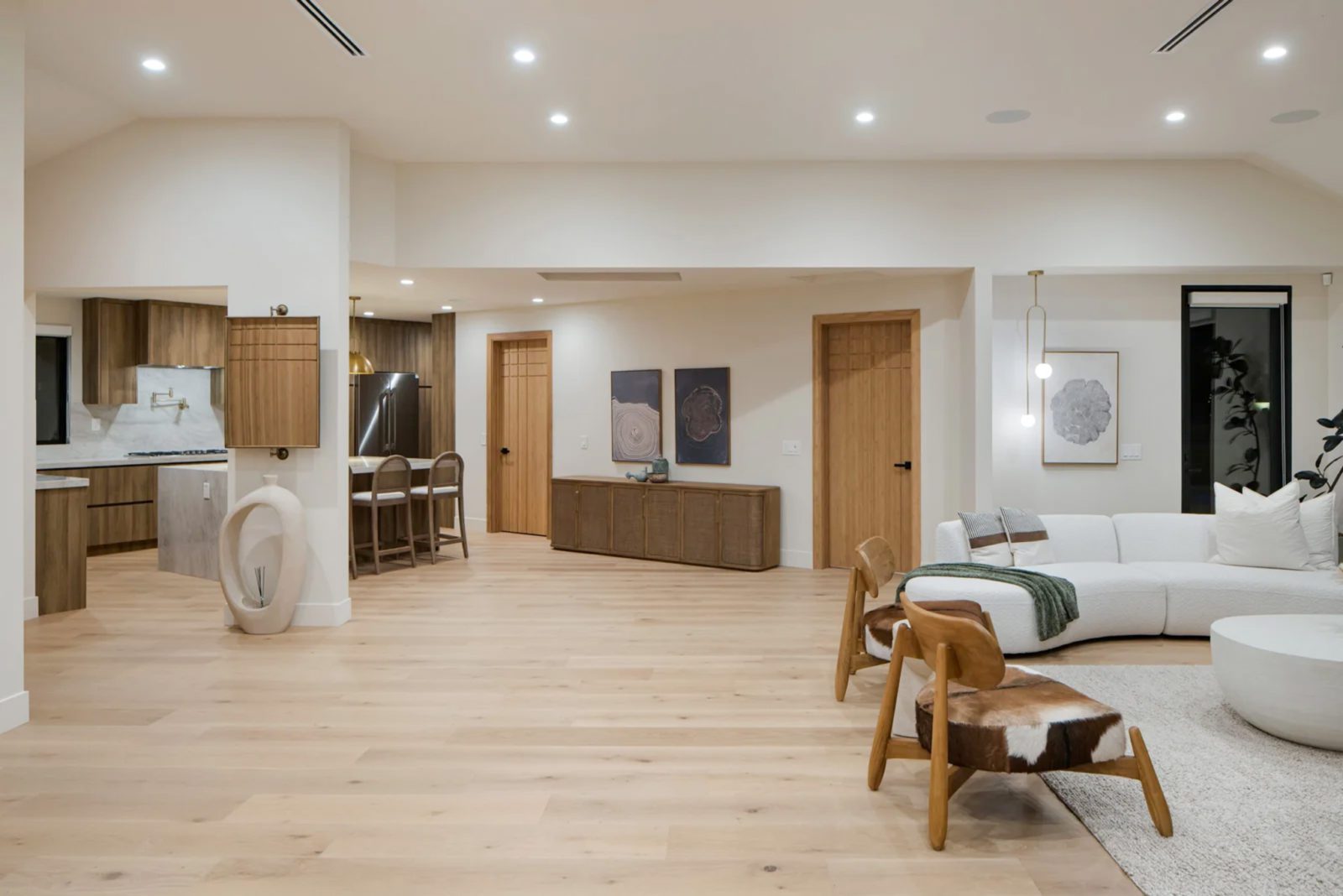 Beverly Hills - Alpine - Image 2